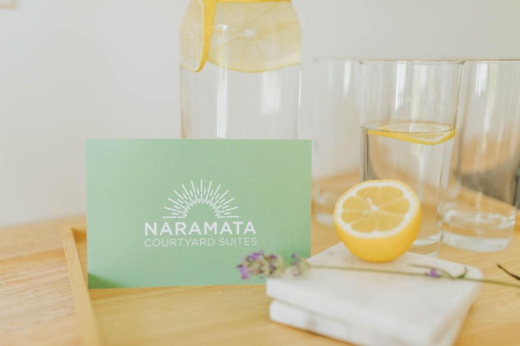 Naramata Courtyard Suites Ngoại thất bức ảnh